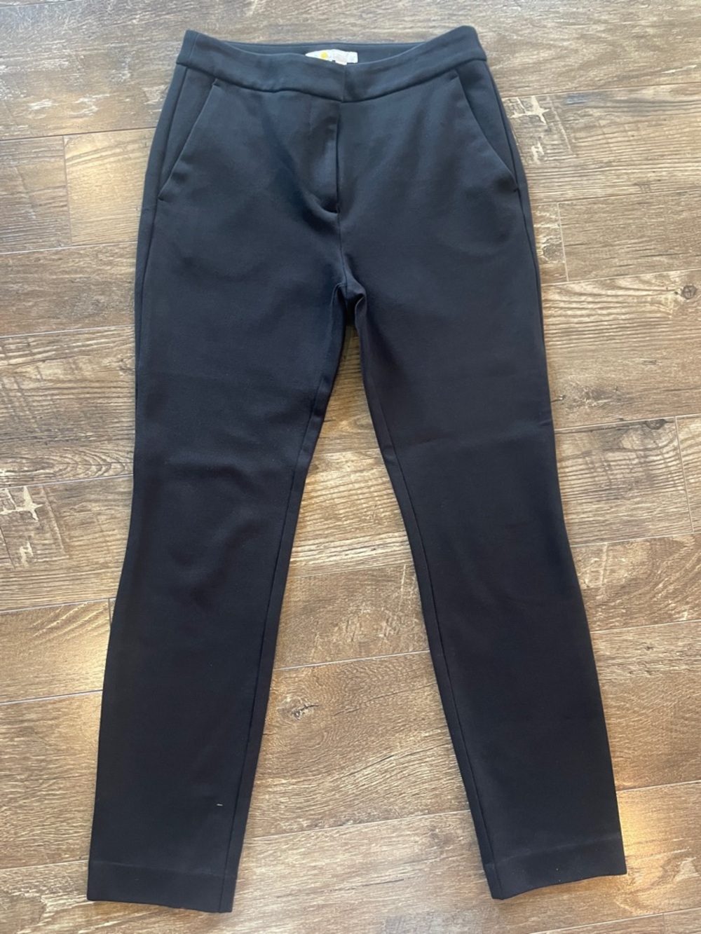 Boden Black Ankle-Length Tapered Pants‎ Size 4